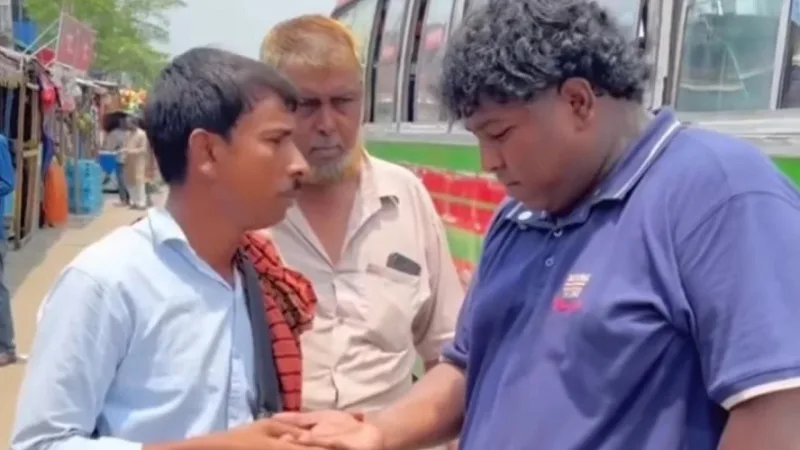 'রাগ করলা, কথাটা ঠিক না বেঠিক?' ডায়লগের কবিরাজ আসলে কে?