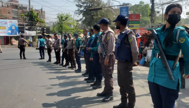 ঈদে ফাঁকা চট্টগ্রামের সুরক্ষায় সিএমপি ও জেলা পুলিশের নিশ্চিদ্র নিরাপত্তা
