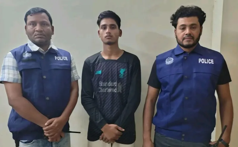 আনোয়ারায় মা'কে নির্যাতনকারী সেই গেম আসক্ত যুবক আটক!