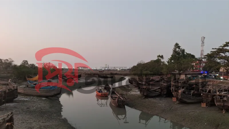 দলীয় প্রভাব খাটিয়ে আনোয়ারায় মৎস্যফাঁড় দখলের চেষ্টা