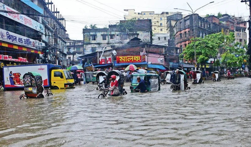 চট্টগ্রামে ৪২ বছরের মধ্যে সর্বোচ্চ বৃষ্টি!