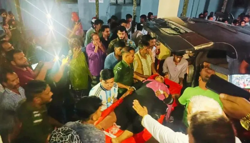 আনোয়ারা ট্রাজেডিঃ গর্ভের সন্তানের মৃত্যু, আইসিইউতে কাউসারের লড়াই