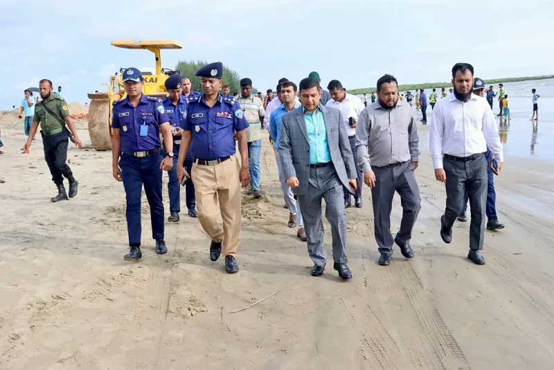 বাঁশখালীতে প্রধানমন্ত্রীর চট্টগ্রাম সফর ঘিরে নিরাপত্তা প্রস্তুতি, ভেন্যু পরিদর্শনে ডিআইজি
