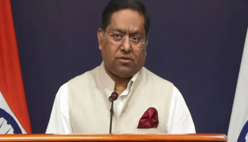 পলাতক হাসিনাকে ফেরতের অনুরোধ খতিয়ে দেখছে ভারত