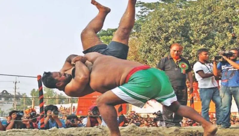 ঐতিহাসিক লালদিঘীর মেলা ২৫ এপ্রিল